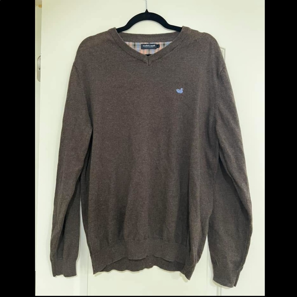 Brown Southern Marsh sweater. Size large.